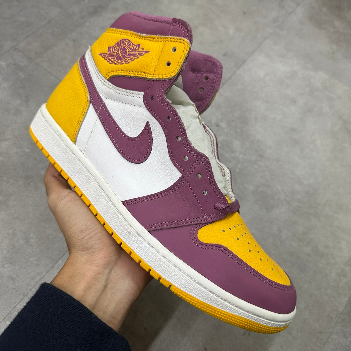 AIR JORDAN 1 HIGH SIZE 44