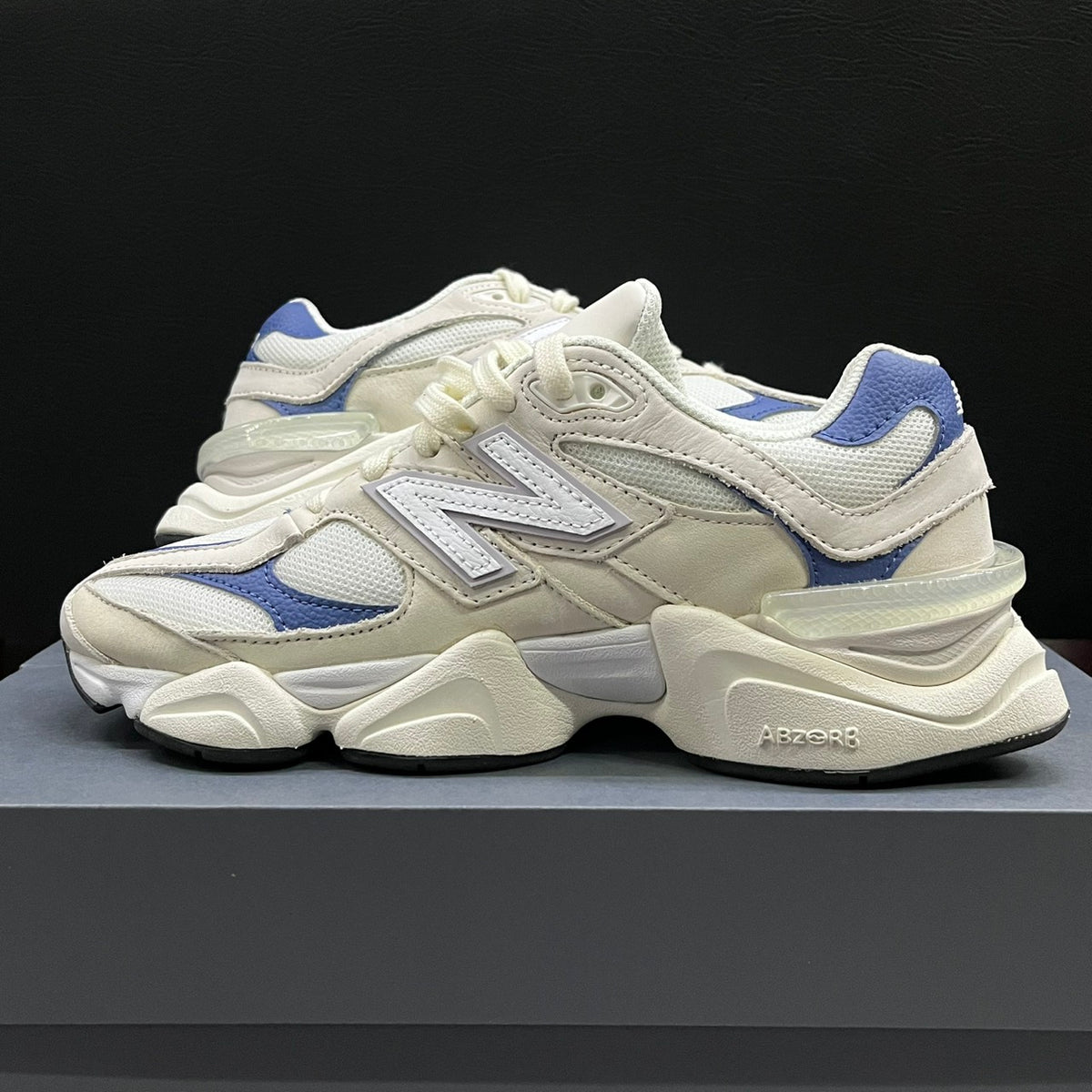 NEW BALANCE 9060 SIZE 37.5