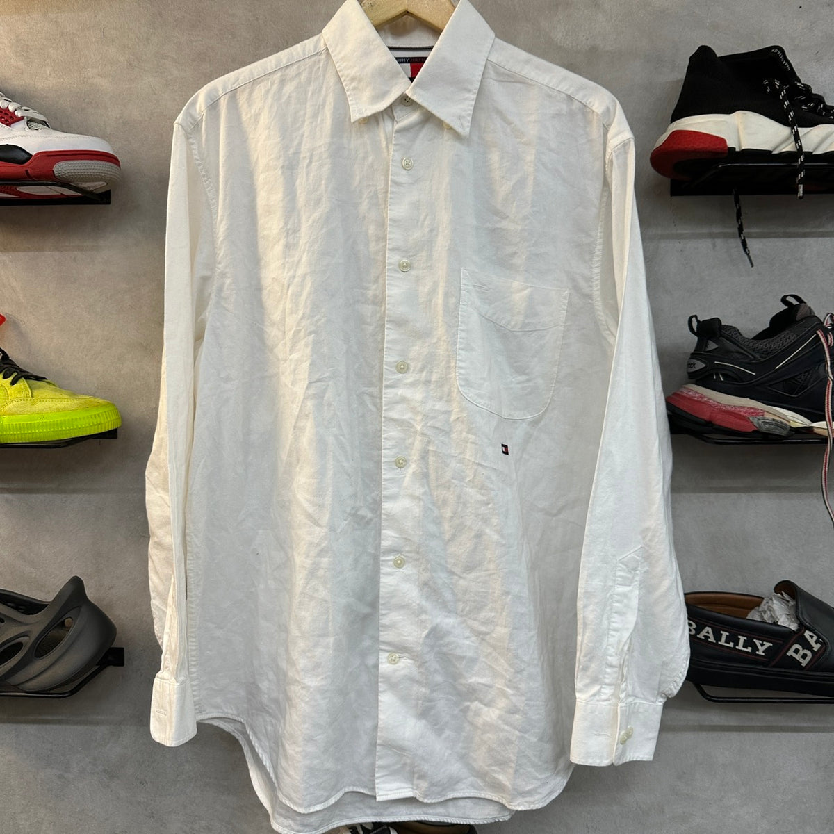 TOMMY HILLFIGER SHIRT SIZE S FIT M