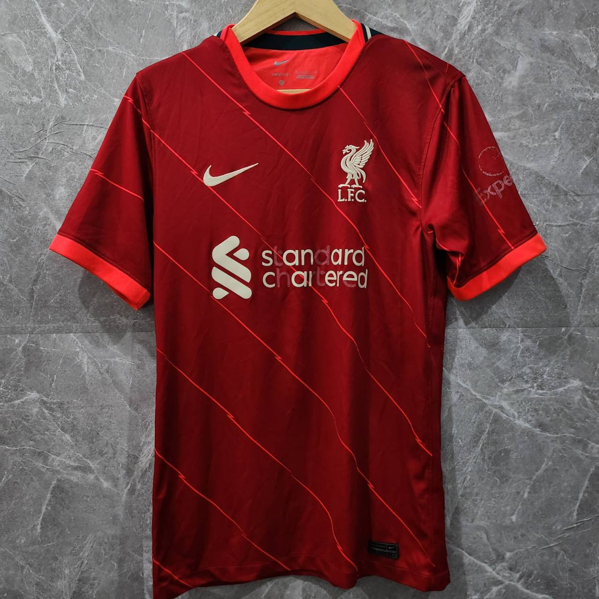 JERSEY LIVERPOOL SIZE M