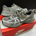 NIKE V2K RUN SIZE 43