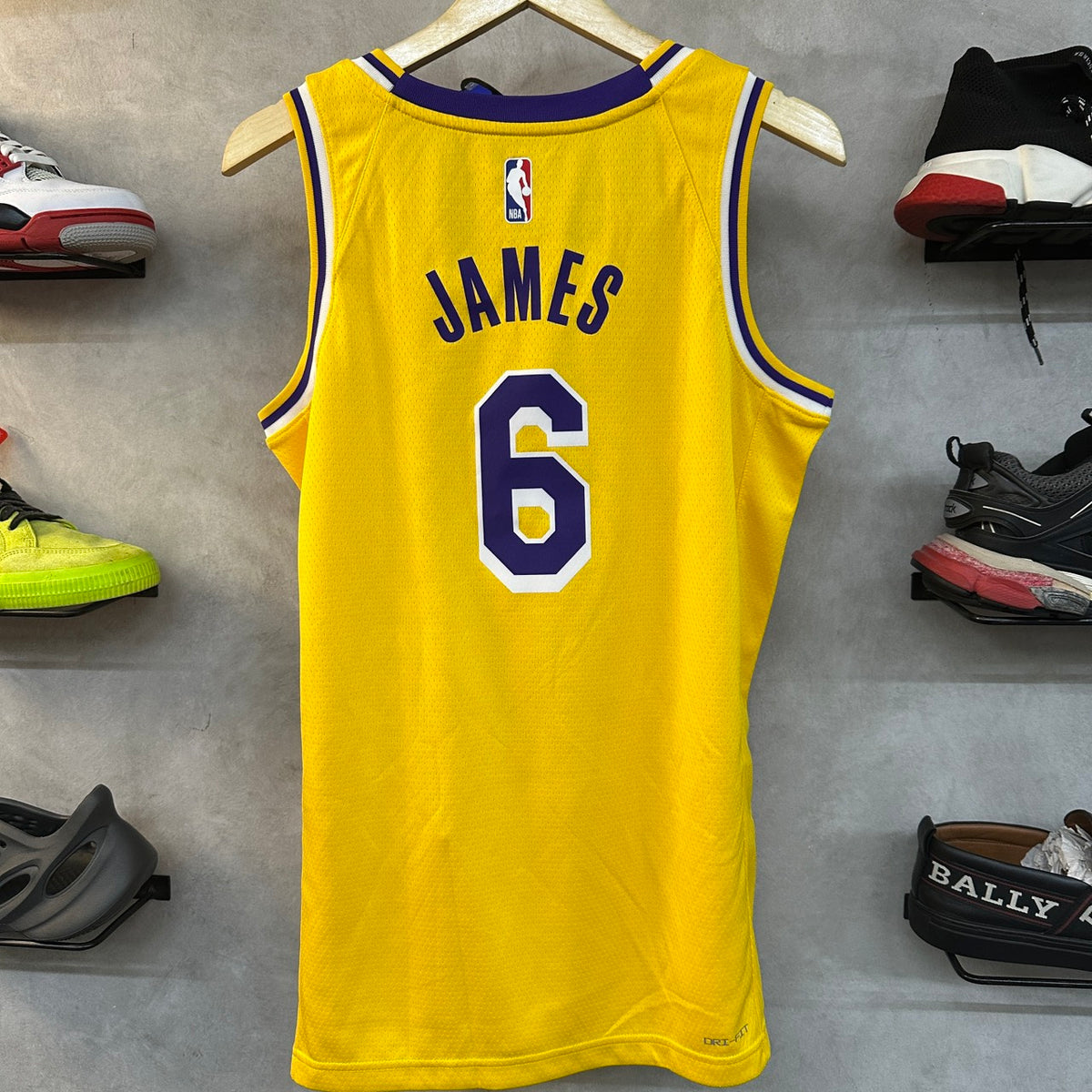 JERSEY LAKERS SIZE S