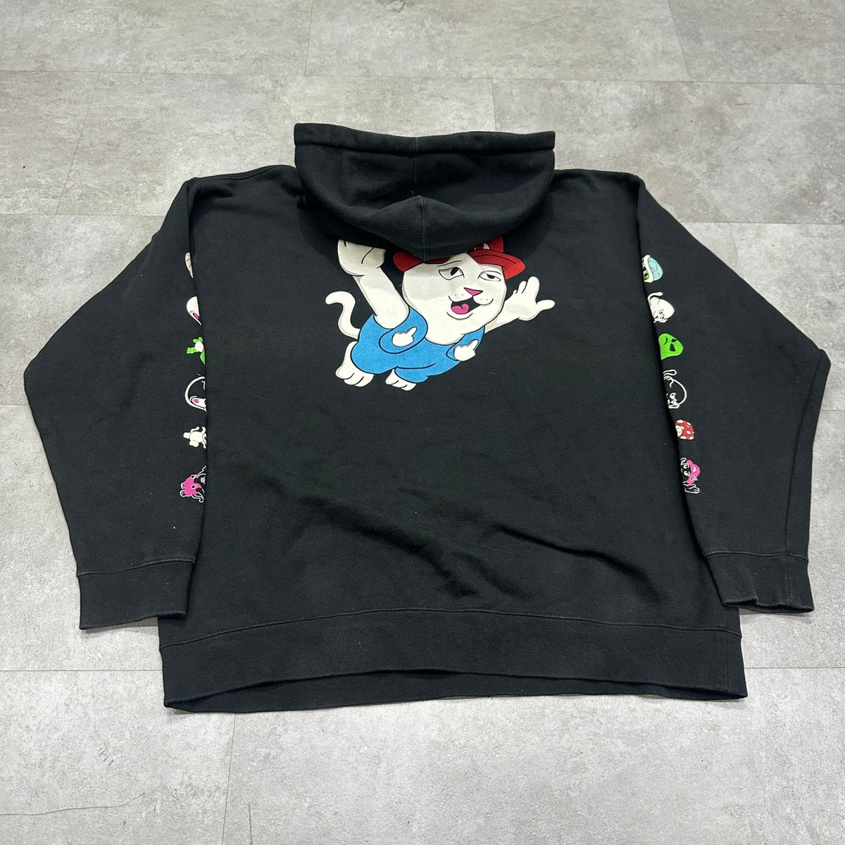 RIPNDIP HOODIE SIZE L