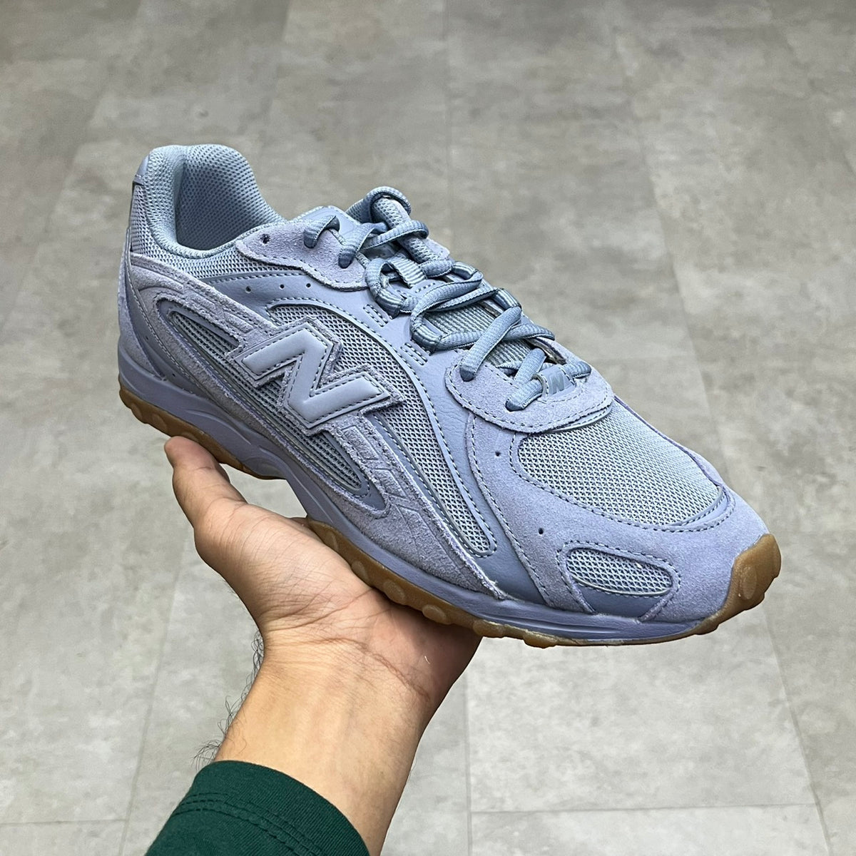 NEW BALANCE 204L SIZE 43