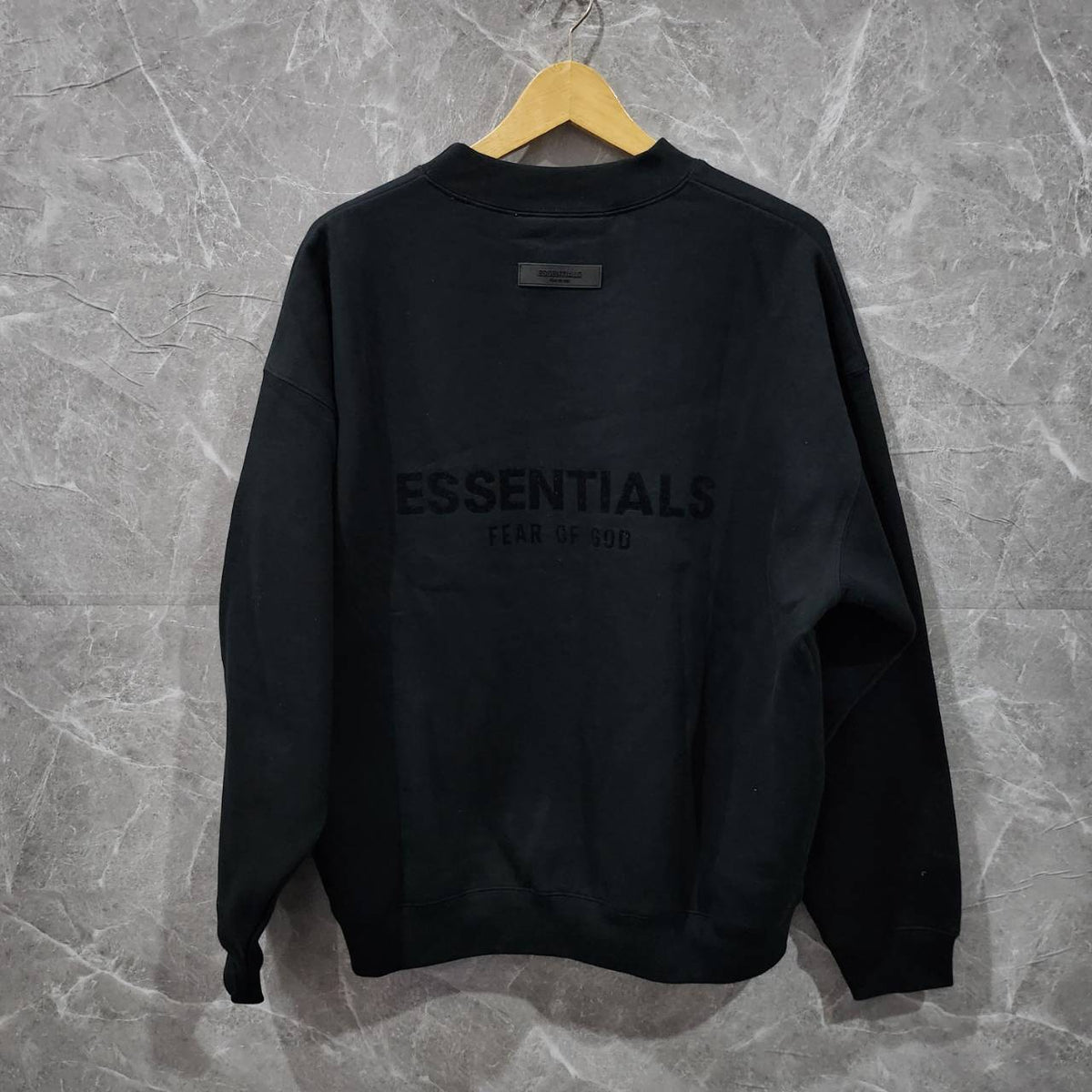 ESSENTIAL SIZE M FIT L