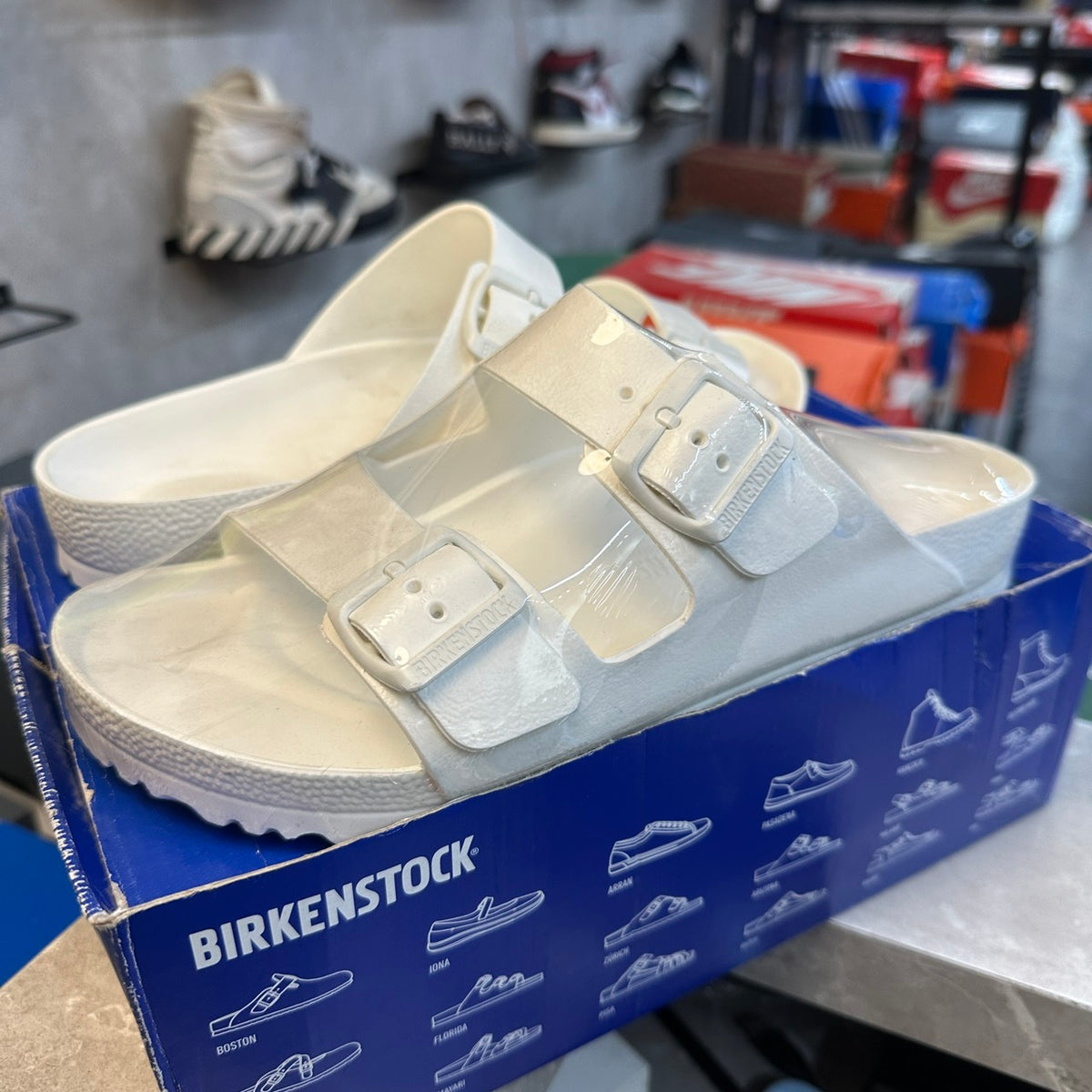 BIRKENSTOCK ARIZONA SIZE 43