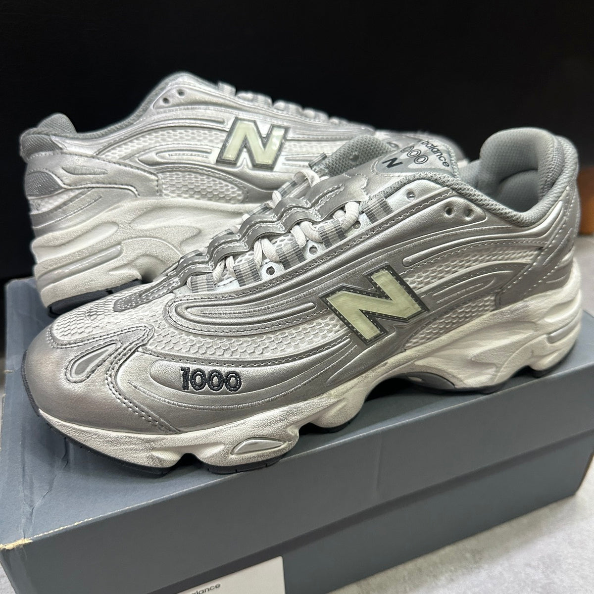 NEW BALANCE 1000 SIZE 43