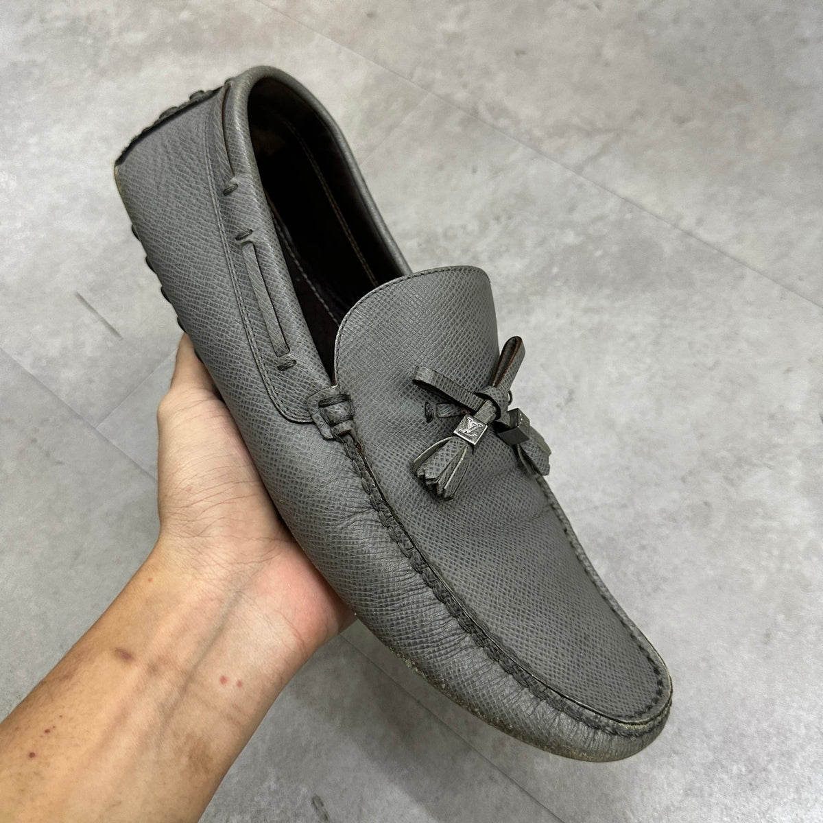 LOUIS VUITTON TASSEL MOCCASIN DRIVING SHOES SIZE 10 (45)