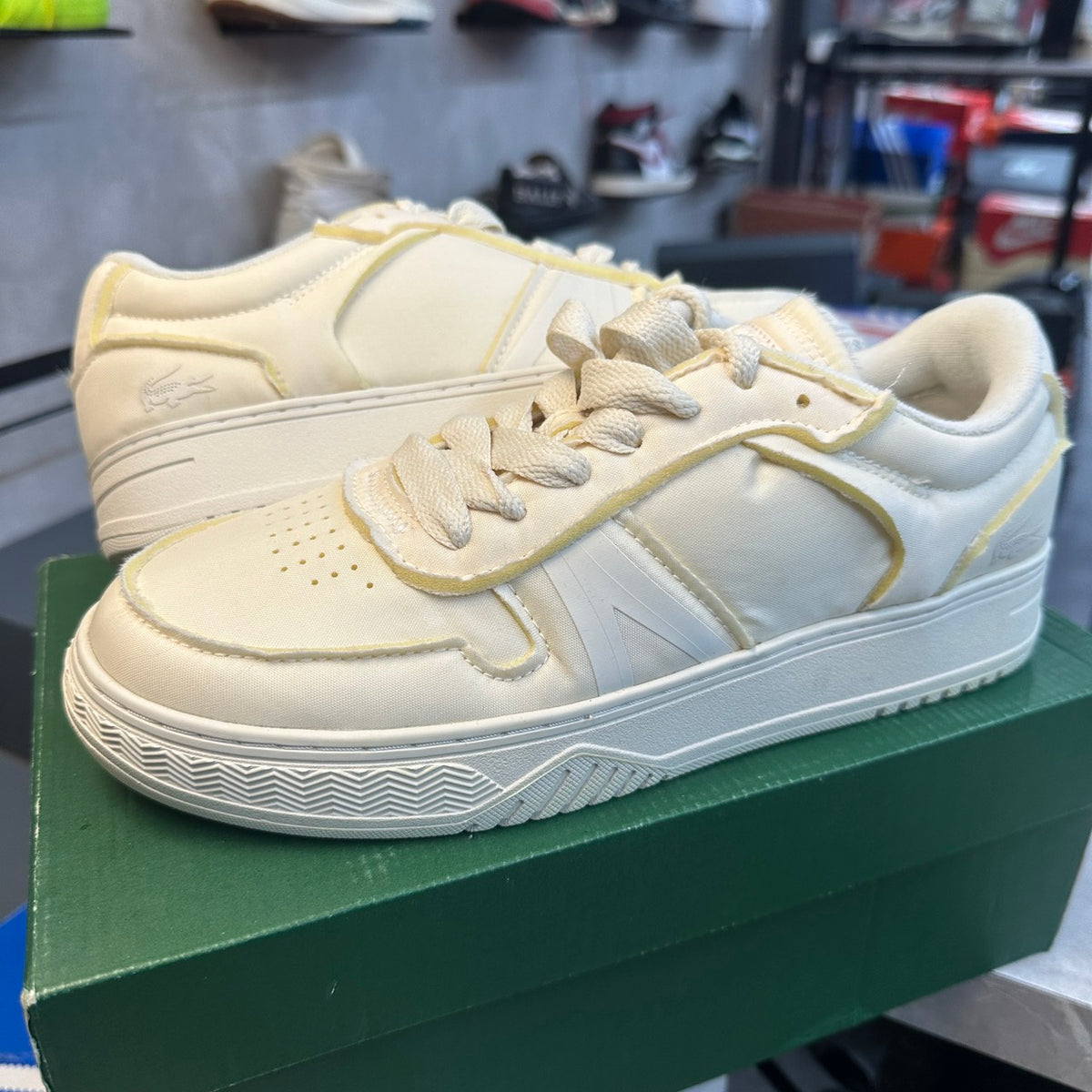 LACOSTE L001 CRAFTED SNEAKERS SIZE 41