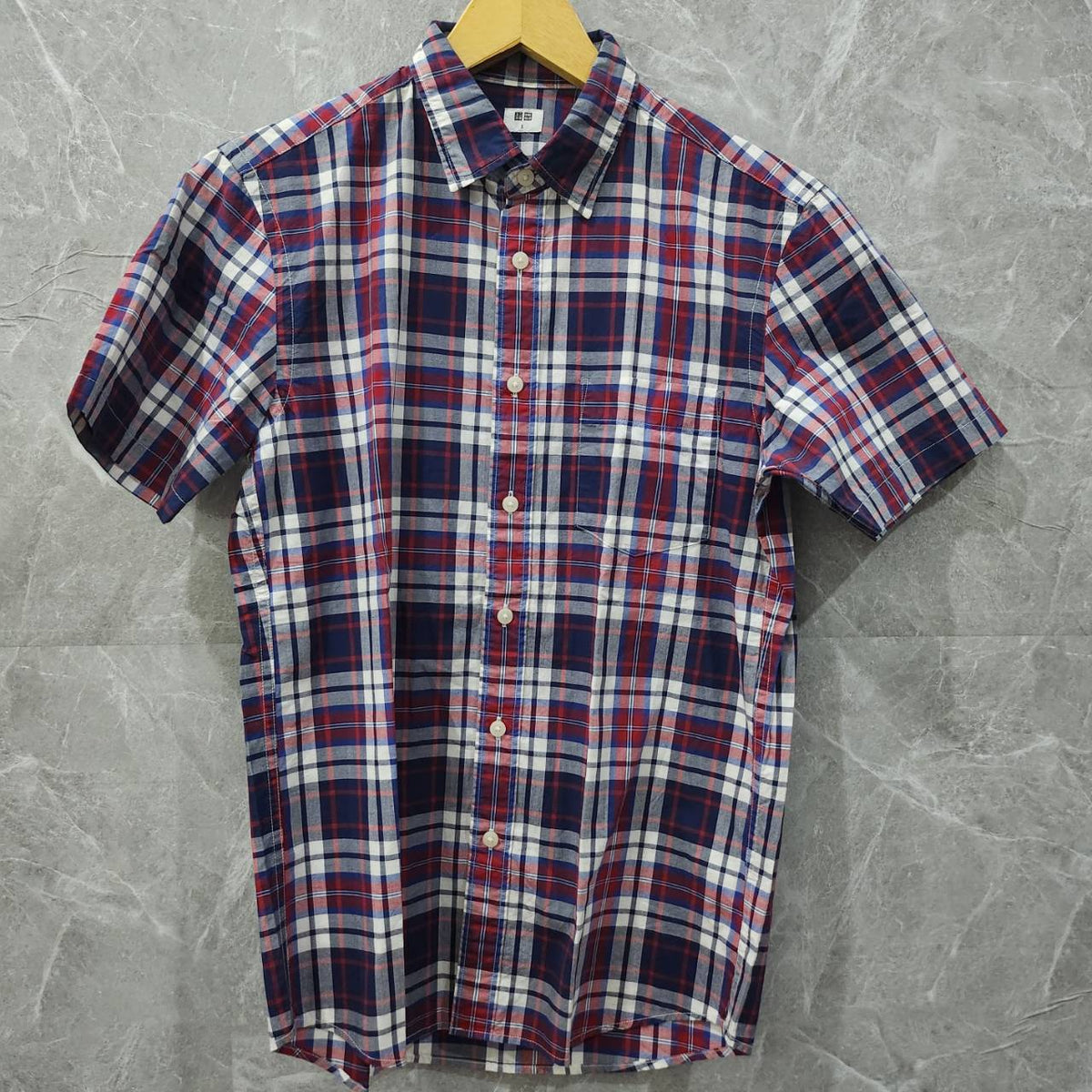 UNIQLO SHIRT SIZE S